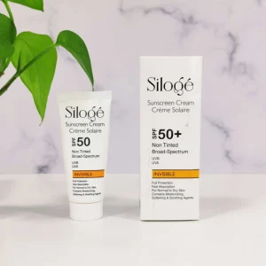 کرم ضد آفتاب بدون رنگ سیلوژه SPF 50 مدل NON TINTED 50+ INVISIBLE ‌مناسب پوست‌های نرمال تا خشک