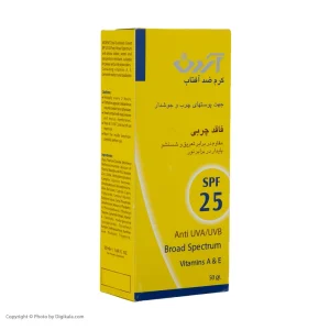 کرم ضدآفتاب صورت آردن مدل SPF25 حجم 50 میلی‌لیتر برای پوست چرب